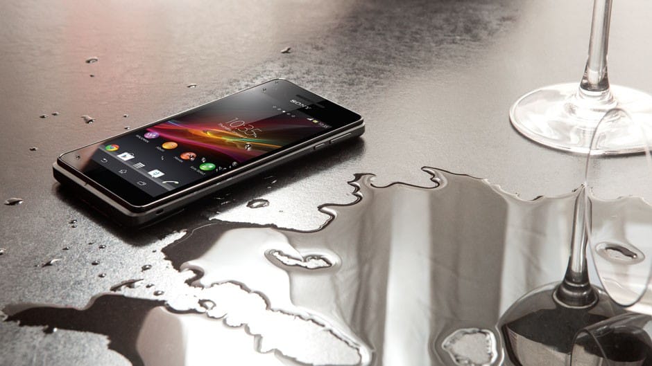 Sony XPERIA™ V Smartphone — image 5