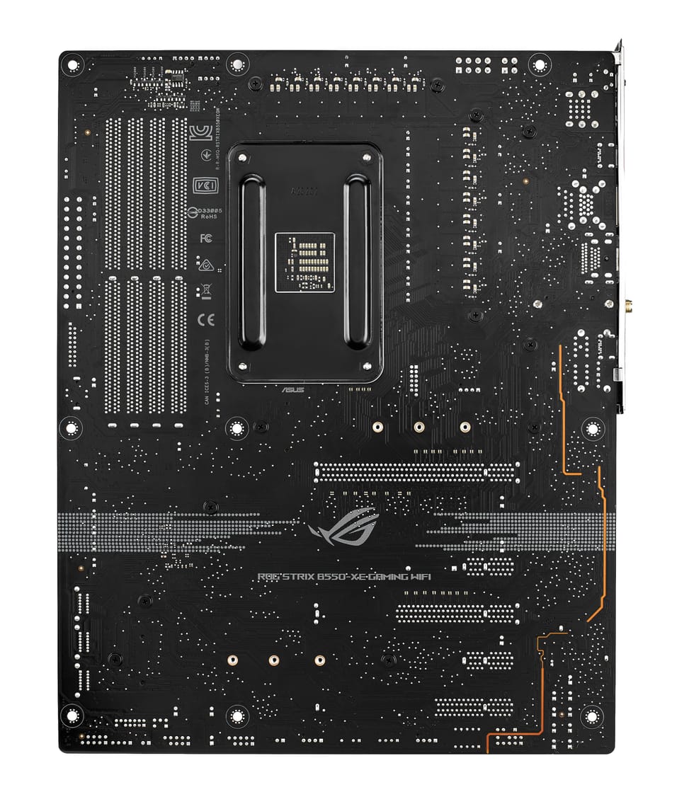 ASUS ROG STRIX B550-XE GAMING WIFI AMD B550 Emplacement AM4 ATX (90MB17B0-M0EAY0) — image 8