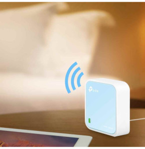 TP-Link TL-WR802N routeur sans fil Fast Ethernet Monobande (2,4 GHz) Bleu, Blanc (TL-WR802N)