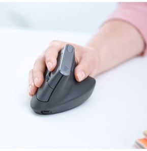 Logitech Souris ergonomique avancée MX Vertical MX Vertical Advanced Ergonimic Mouse, RF + Bluetooth + USB-C  (910-005448)