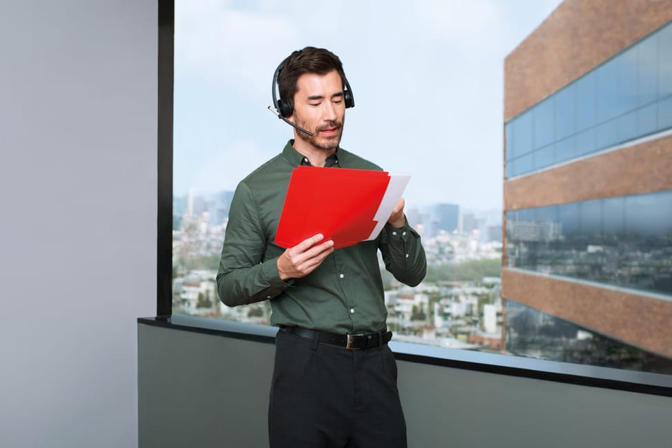 Micro-casque Sans fil Logitech H820e avec Socle de chargement - monaural (981-000512) — image 7