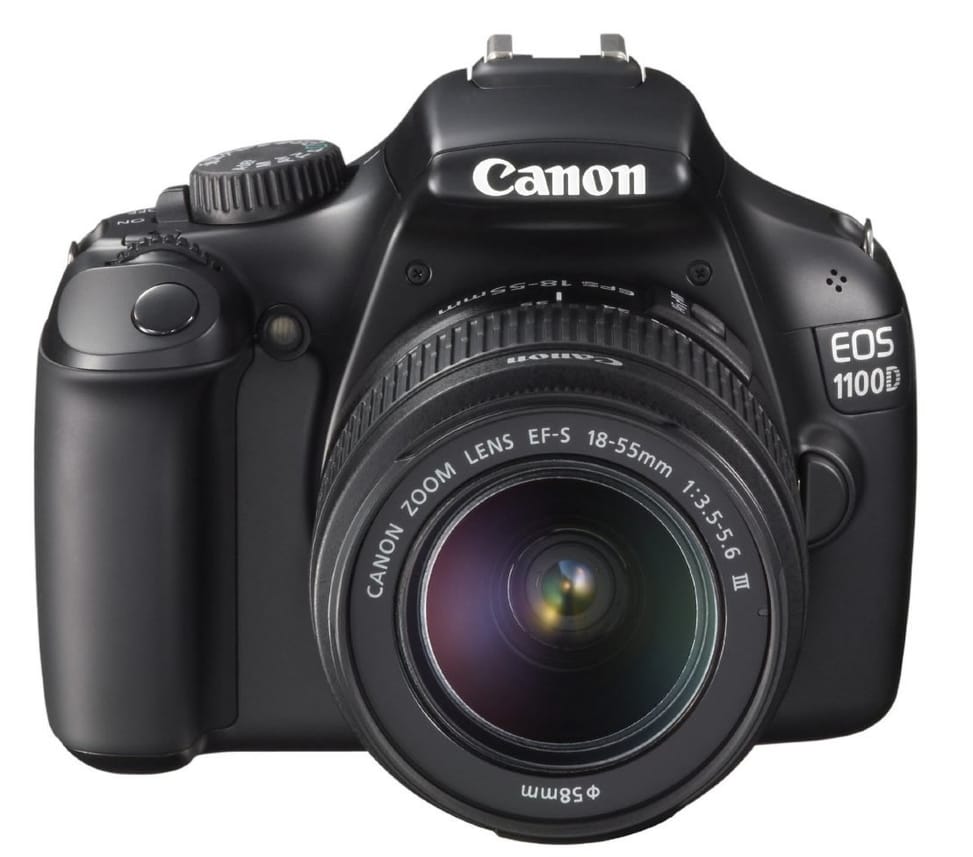 Reflex Canon EOS 1100D Black + 18-55 DC III — image 2