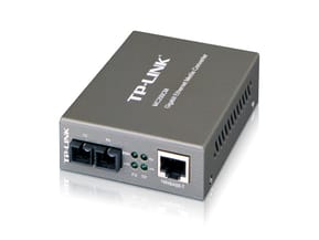 TP-Link MC200CM V3 convertisseur de support réseau Interne 1000 Mbit/s 850 nm Noir (MC200CM V3)