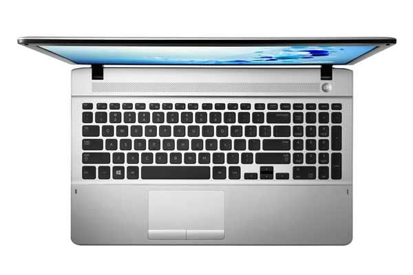 PC portable Samsung NP370R5E (NP370R5E-A01MA) — image 4