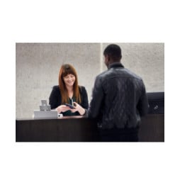 Fujitsu FI-8150 Numériseur chargeur automatique de documents (adf) + chargeur manuel 600 x 600 DPI A4 Noir, Gris