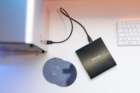 Verbatim 43886 lecteur de disques optiques DVD±RW Noir CD/DVD, 4 MB, USB-C, 145 x 133 x 11 mm, 237 g  (43886) — image 6