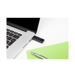 Verbatim Clé USBPinStripe 3.0 de 256 Go - Noire PinStripe, USB 3.0, 256GGB, Noire  (49320)