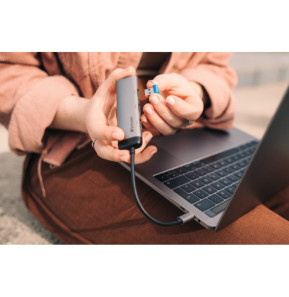 Verbatim Hub Multiports USB-C 4 ports USB 3.2 Gen 1 Hub Multiports USB-C 4 ports USB 3.2 Gen 1  (49147)