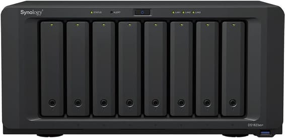 خادم NAS بـ8 حجرات Synology DiskStation DS1823xs+