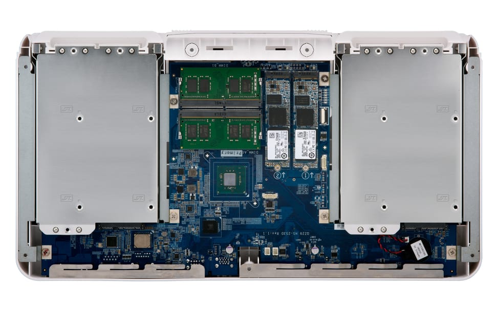 QNAP HS-453DX NAS Tower Ethernet/LAN Or, Blanc J4105 (HS-453DX-4G) — image 5