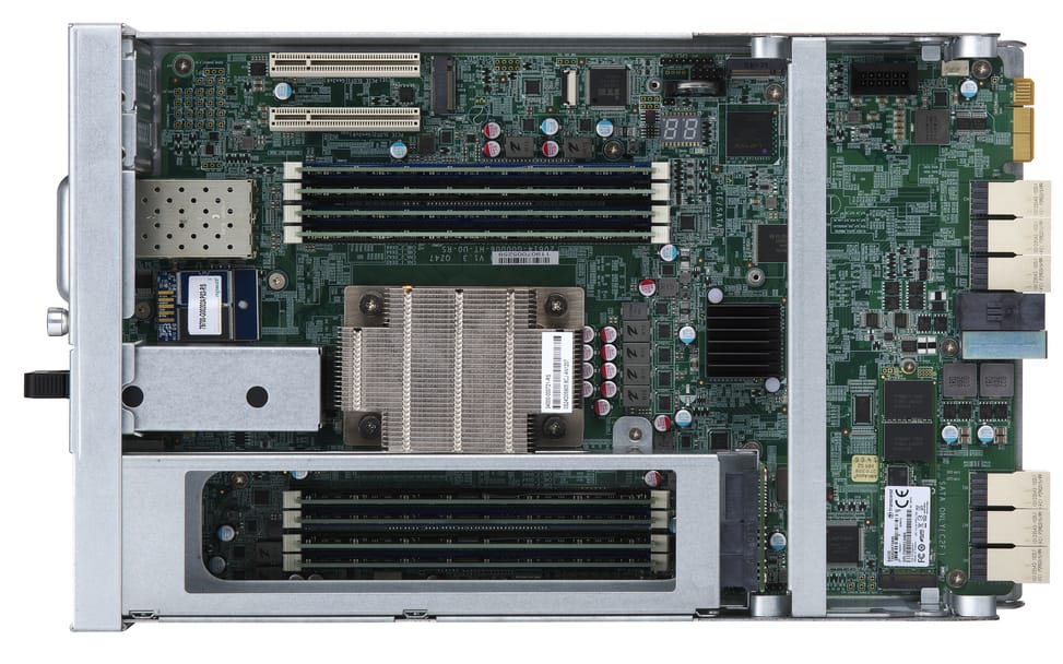 QNAP ES2486dc NAS Rack (2 U) Ethernet/LAN Noir D-2142IT (ES2486DC-2142IT-96G) — image 8