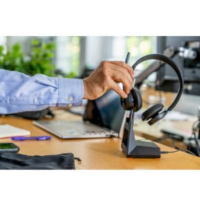 POLY Casque VOYAGER 4320-M certifié Microsoft Teams avec socle de charge (77Z00AA)