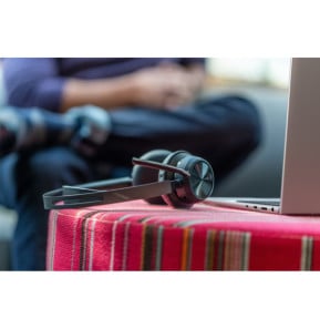 POLY Micro-casque Voyager Focus 2 USB-C Micro-casque Poly Voyager Focus 2 USB-C  (76U47AA)