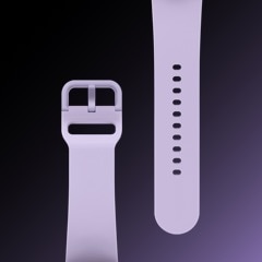 Le bracelet en argent Galaxy Watch5 pos&eacute; &agrave; plat montrant le d&eacute;tail et le design de la bande.