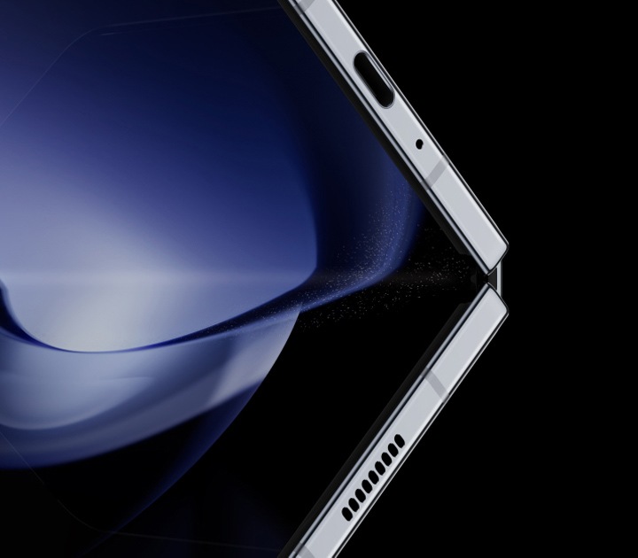 Notre Galaxy Z Fold le plus l&eacute;ger et compact &agrave; ce jour