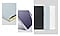 Gros plan d'un coin de la couverture du livre abritant un appareil Galaxy Tab A9. Un gros plan de l'appareil pos&eacute; sur son bord sup&eacute;rieur gauche pour mettre en &eacute;vidence la protection de la coque contre les chutes. Trois &eacute;tuis Book Cover de diff&eacute;rentes couleurs sont pos&eacute;s &agrave; plat les uns sur les autres.