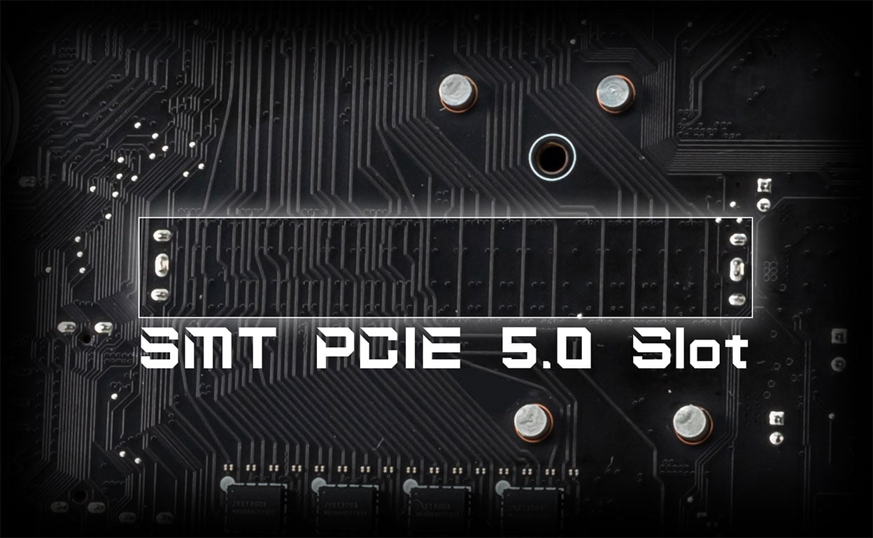 Slots PCIe 5.0 montés en surface