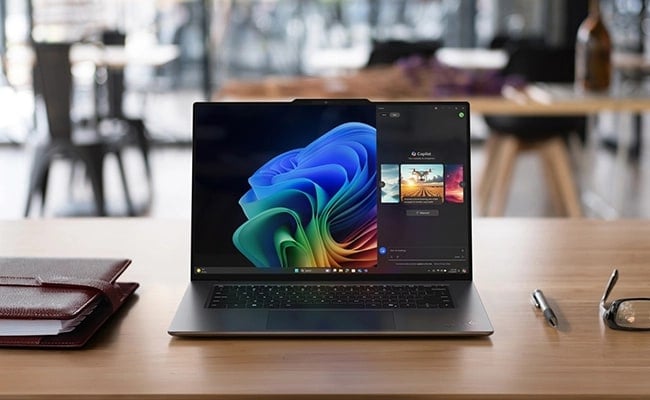 La cam&eacute;ra 4K premium et l&rsquo;audio &agrave; r&eacute;duction du bruit de base IA sur le Lenovo ThinkPad X9&nbsp;15&nbsp;Aura Edition offrent des exp&eacute;riences de r&eacute;union plus intelligentes. 
