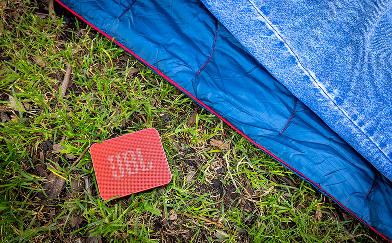 JBL Go Essential 2 IP67 Imperméable et anti-poussière - Image