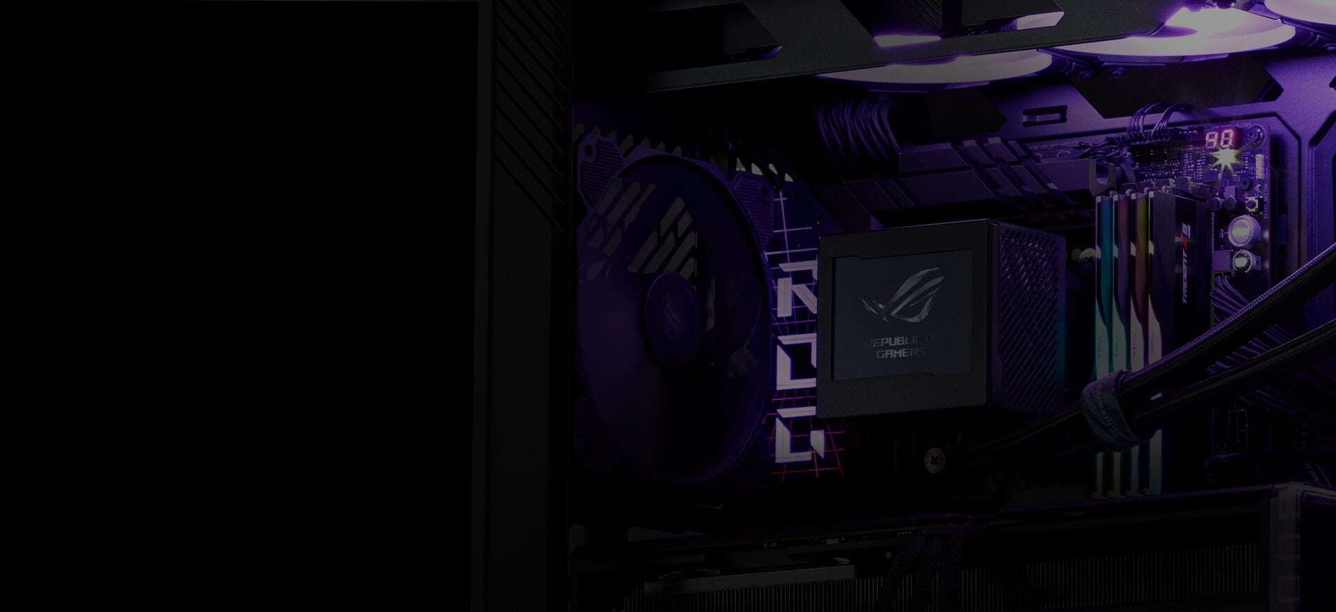 ROG Ryujin III 360 ARGB Extreme Water block area avec un arrière-plan de construction de PC.