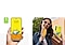 Une femme sourit en regardant son Galaxy S24 FE dans un &eacute;tui Flipsuit Keith Haring Jaune, le t&eacute;l&eacute;phone dans une main et une glace dans l&rsquo;autre. Un gros plan montre une main tenant un Galaxy S24 FE avec un contenu Keith Haring jaune &agrave; l&rsquo;&eacute;cran. Le texte indique que L&rsquo;&Eacute;TUI FLIPSUIT CERTIFI&Eacute; UL (EF-MS721) CONTIENT AU MOINS 1,3&nbsp;% DE MATI&Egrave;RES PR&Eacute;-RECYCL&Eacute;ES, AVEC 10&nbsp;% DE MATI&Egrave;RES PR&Eacute;-RECYCL&Eacute;ES DANS LE PLASTIQUE DU EF-MS721. UL.COM/ECV.