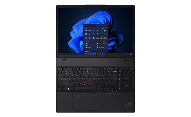 La nouvelle charni&egrave;re unique permet au portable Lenovo ThinkPad T16 Gen 4 de s'ouvrir &agrave; 180 degr&eacute;s et de s'&eacute;tendre &agrave; plat.