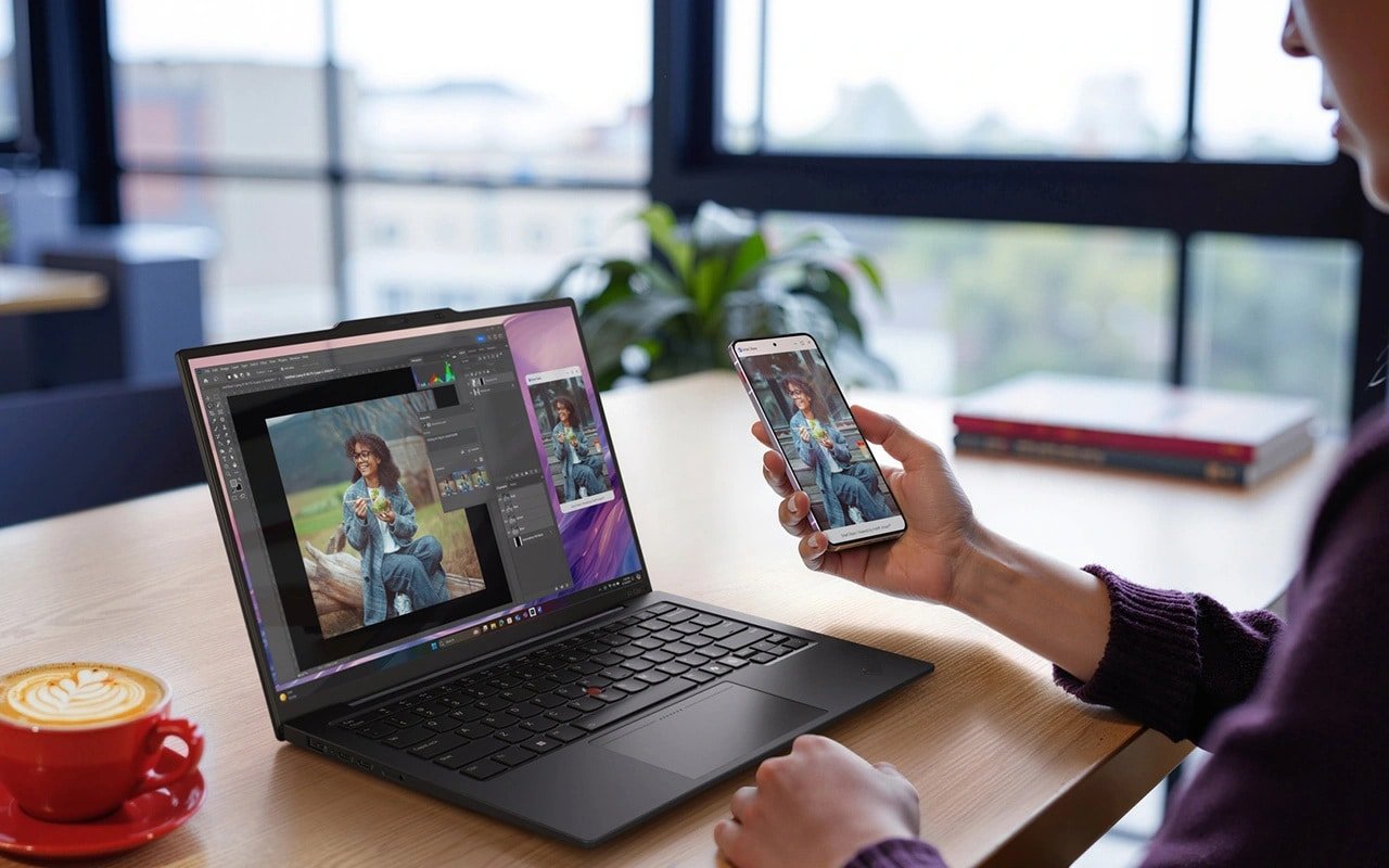 Smart Share lets you just tap your phone to connect to the Lenovo ThinkPad X1 Carbon Gen 13 Aura Edition laptop, then share files, edit & even send text messages from your PC.