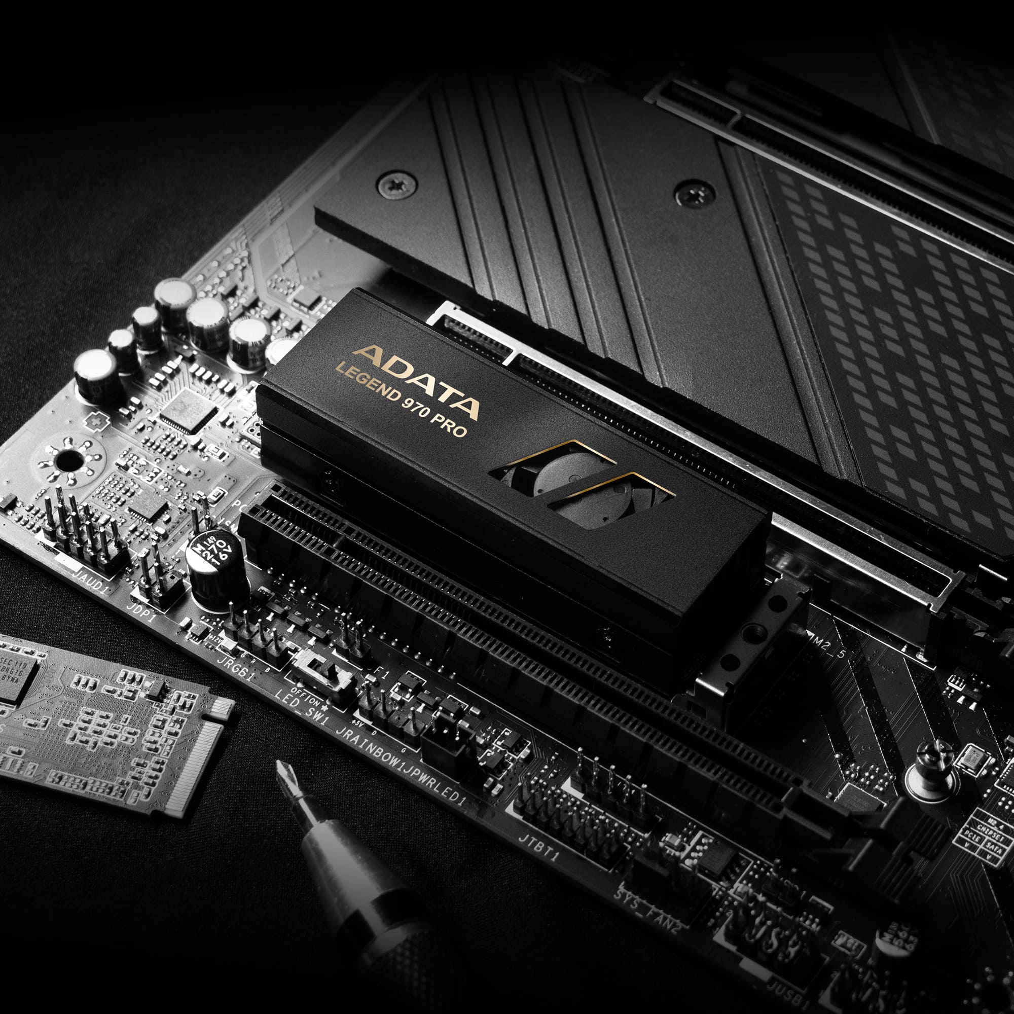 LEGEND 970 PRO PCIe Gen5 x4 M.2 2280 Solid State Drive-#000000-11