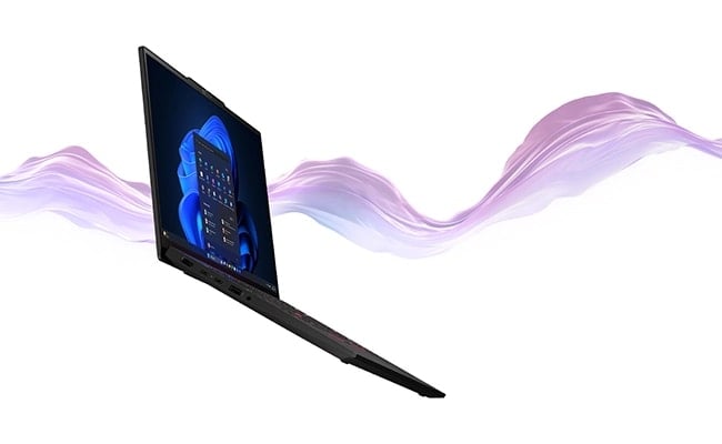 Ordinateur portable Lenovo ThinkPad E14 Gen 7 (AMD 14 pouces) est doté d'un profil ultra-fin pour faciliter la mobilité tout en offrant des performances optimales dans un design durable.