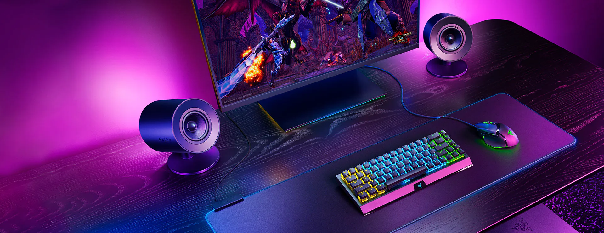 RAZER À PROJECTION ARRIÈRE CHROMA™ ÉCLAIRAGE RVB