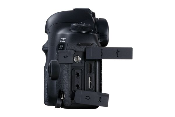 EOS 5D Mark IV