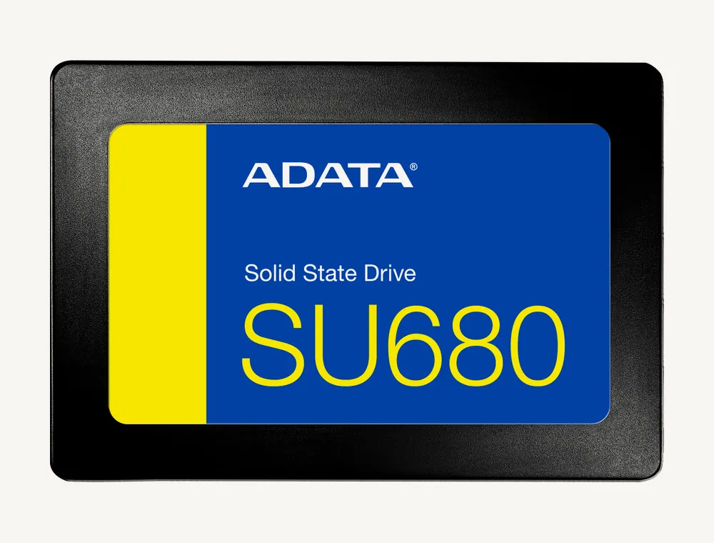 SSD ADATA Ultimate SU680 au format 2,5 pouces, étiquette bleue et jaune