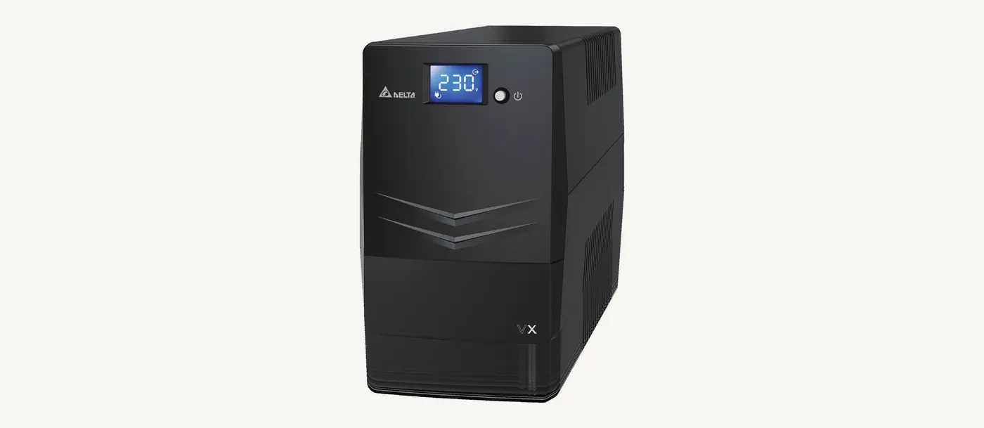 Onduleur Delta Agilon VX 600 noir vu de trois quarts, écran LCD bleu affichant 230 en façade