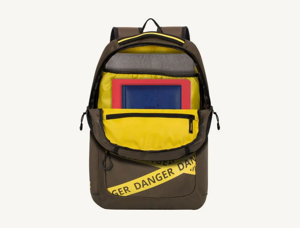 Sac à dos Rivacase Erebus 5431 kaki ouvert, doublure jaune, une tablette et des documents dans le compartiment