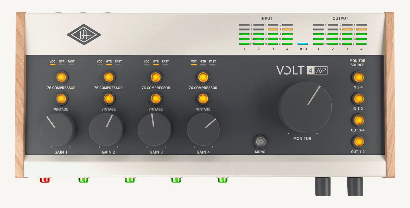 Interface Universal Audio Volt 476P vue de dessus : quatre gains, quatre Vintage, quatre compresseurs 76, Monitor et sources d'écoute