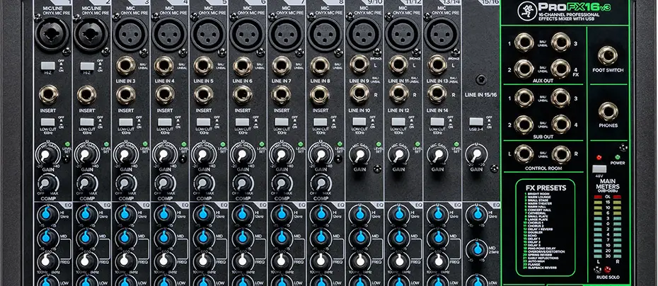 Haut de la face avant de la ProFX16v3 : entrées XLR et jack des voies 1 à 14, inserts, gains, compresseurs, sorties Aux et sous-groupes