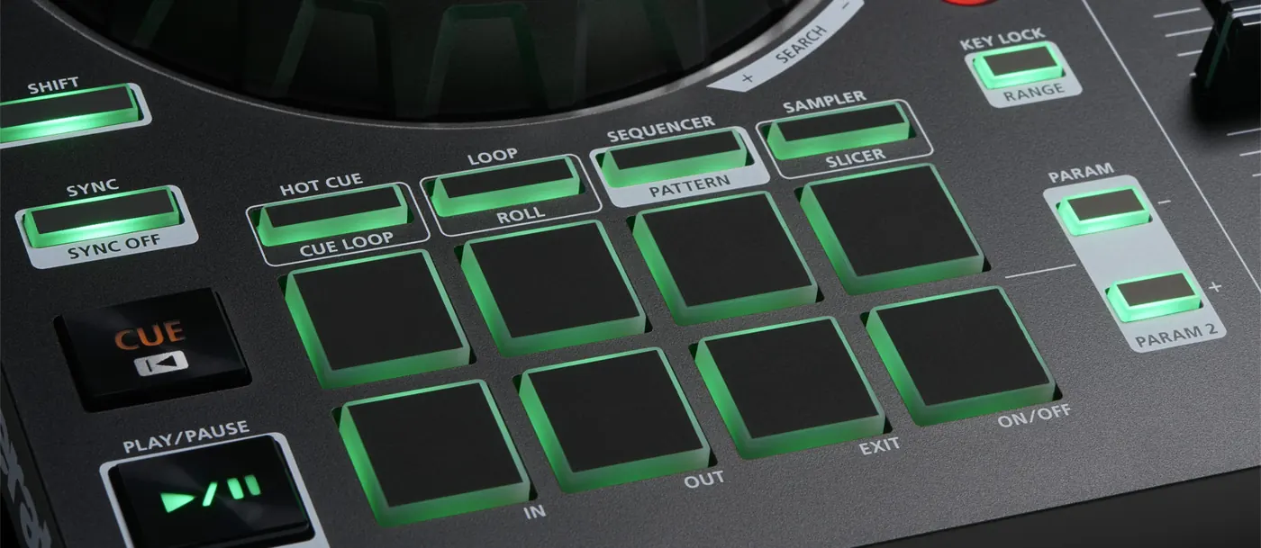 Pads rétroéclairés du DJ-202 avec les boutons de mode Hot Cue, Loop, Sequencer et Sampler