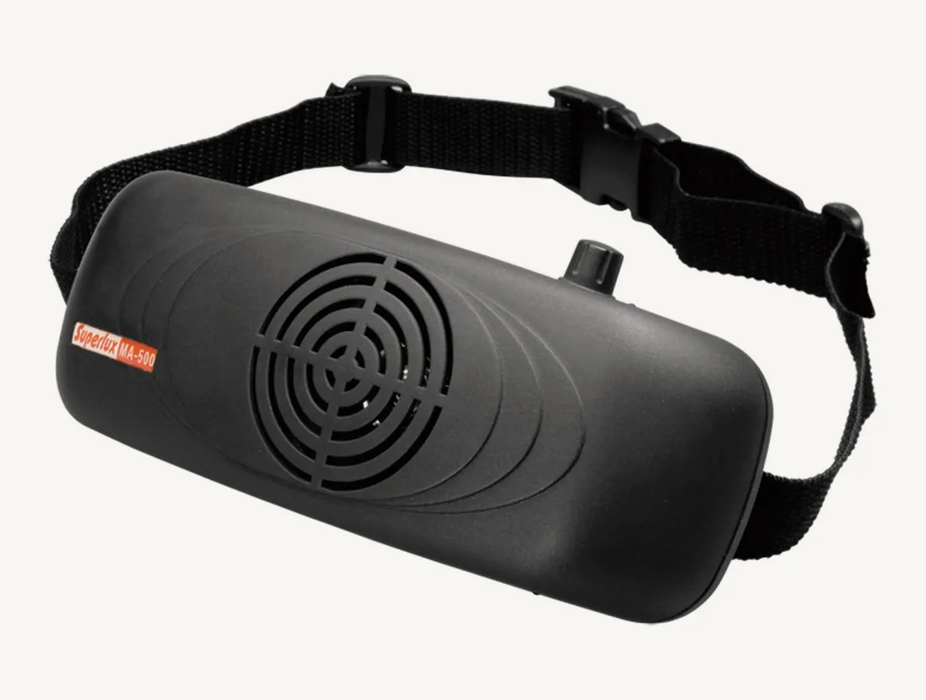 Amplificateur de voix Superlux MA500 avec sa ceinture, grille du haut-parleur et bouton de volume