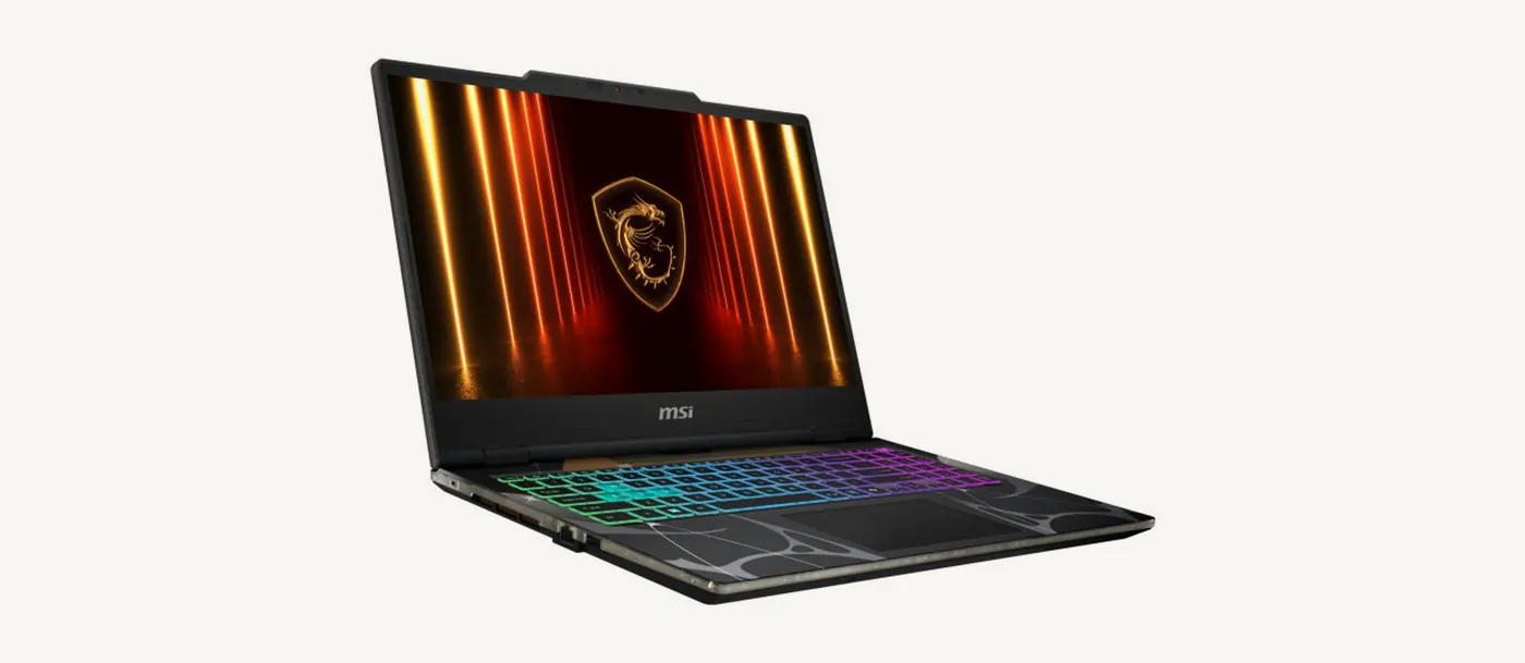 MSI Cyborg 15 de trois quarts, écran 15,6 pouces allumé